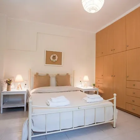 Unique On Kastellokampos Rio Beach Apartment Patras