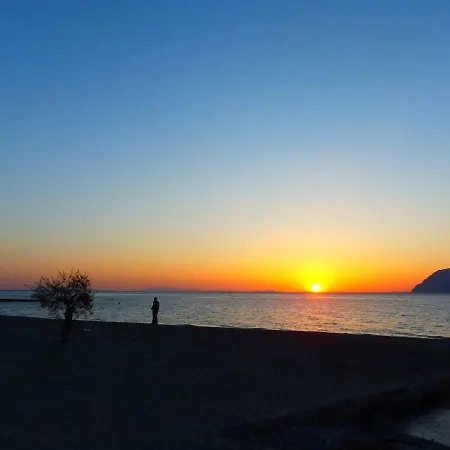 Unique On Kastellokampos Rio Beach Πάτρα
